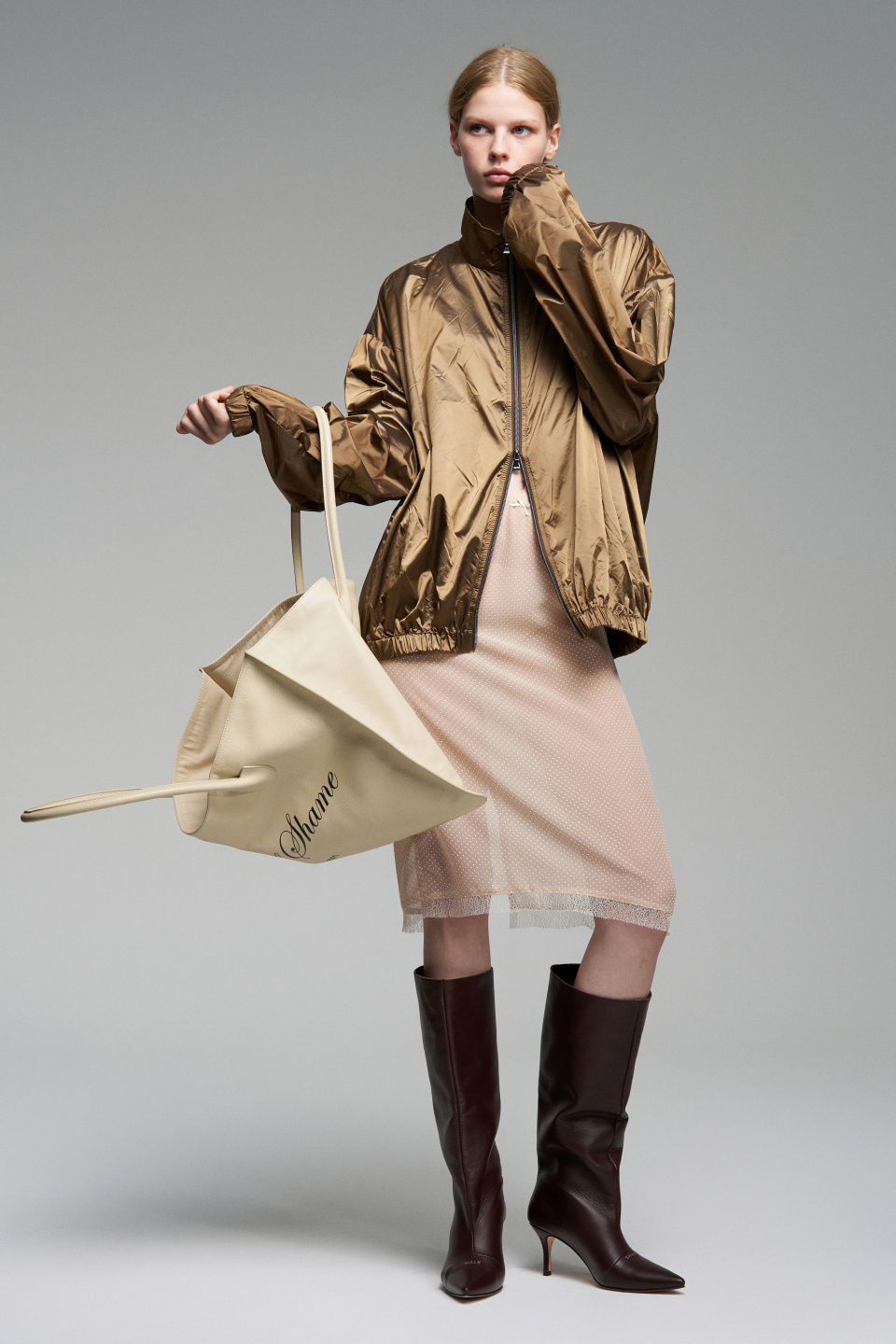 Бомбер из нейлона с вышивкой, фото 7